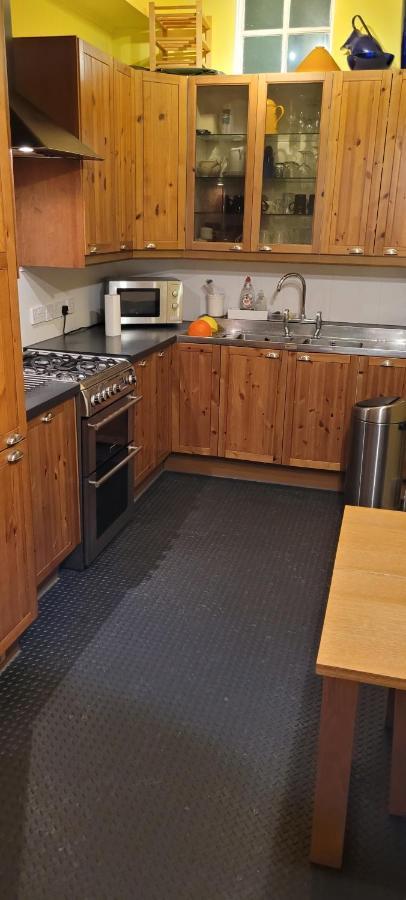 City Centre Flat - Sleep Upto 4 إدنبرة المظهر الخارجي الصورة